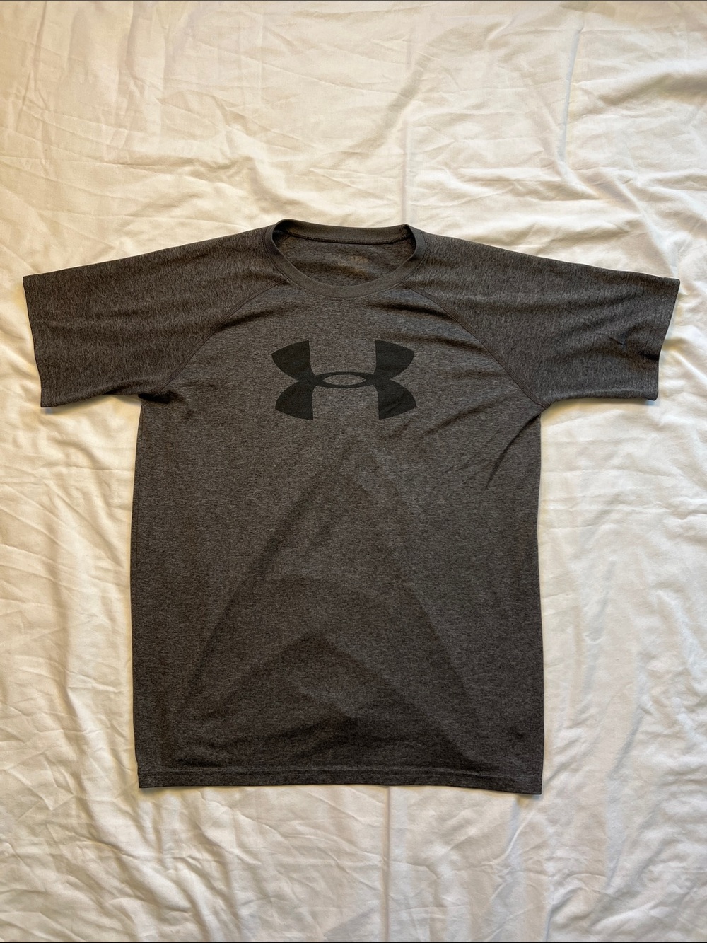 Under Armour Youth Short Sleeve Tee in Dark Gray with Black Logo